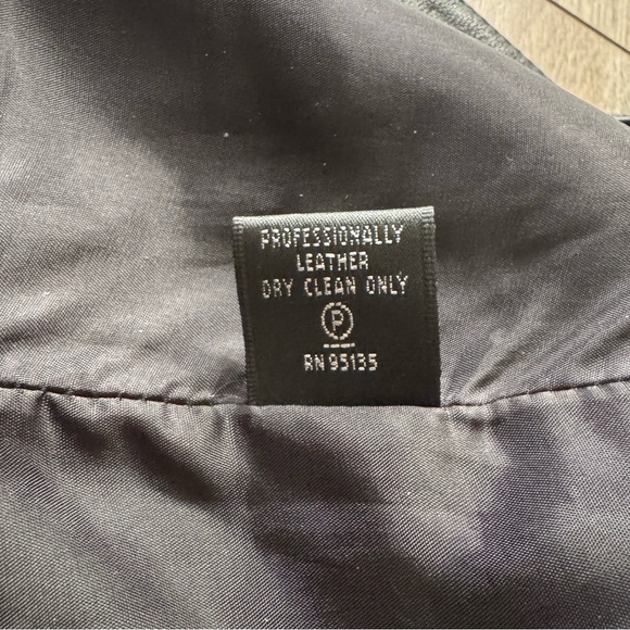 Lafayette Lambskin skirt - Picture 3 of 9